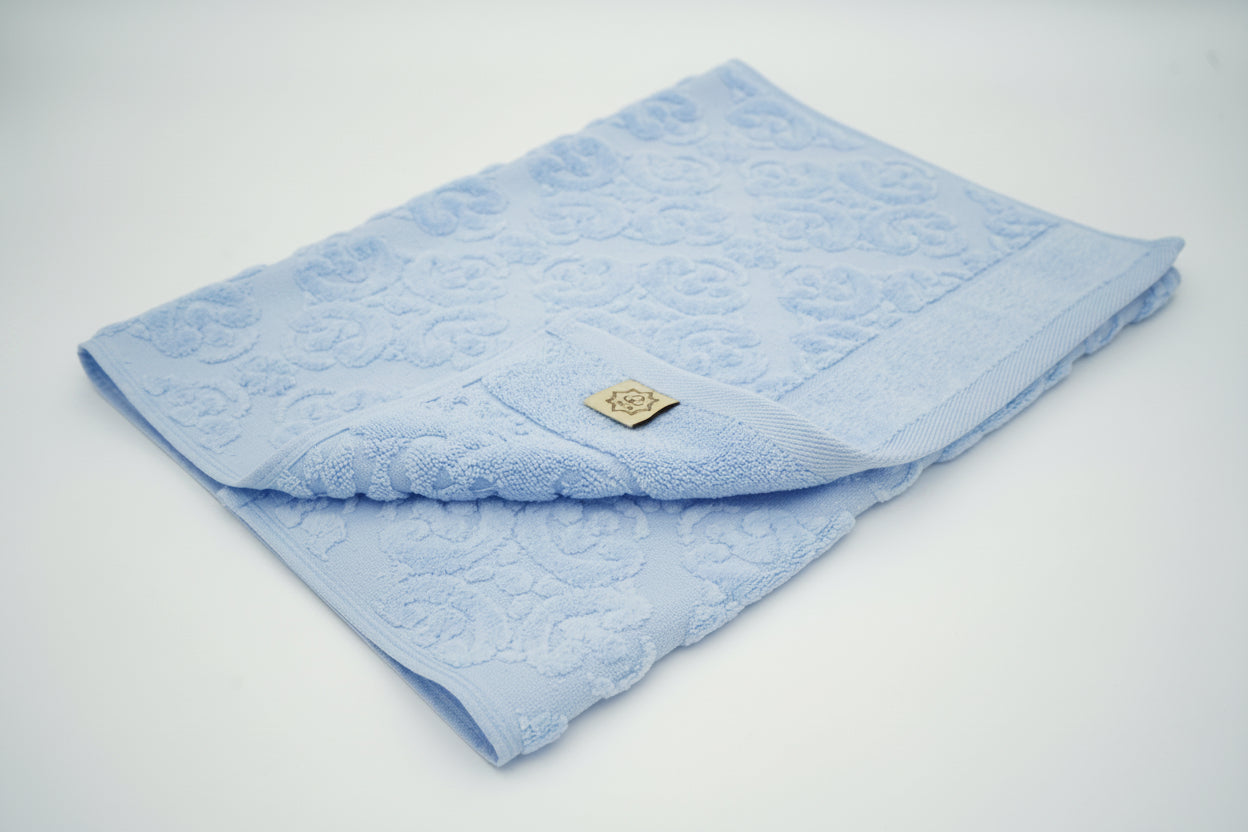Sky Blue Damask Jacquard Towel – 70 × 140 cm