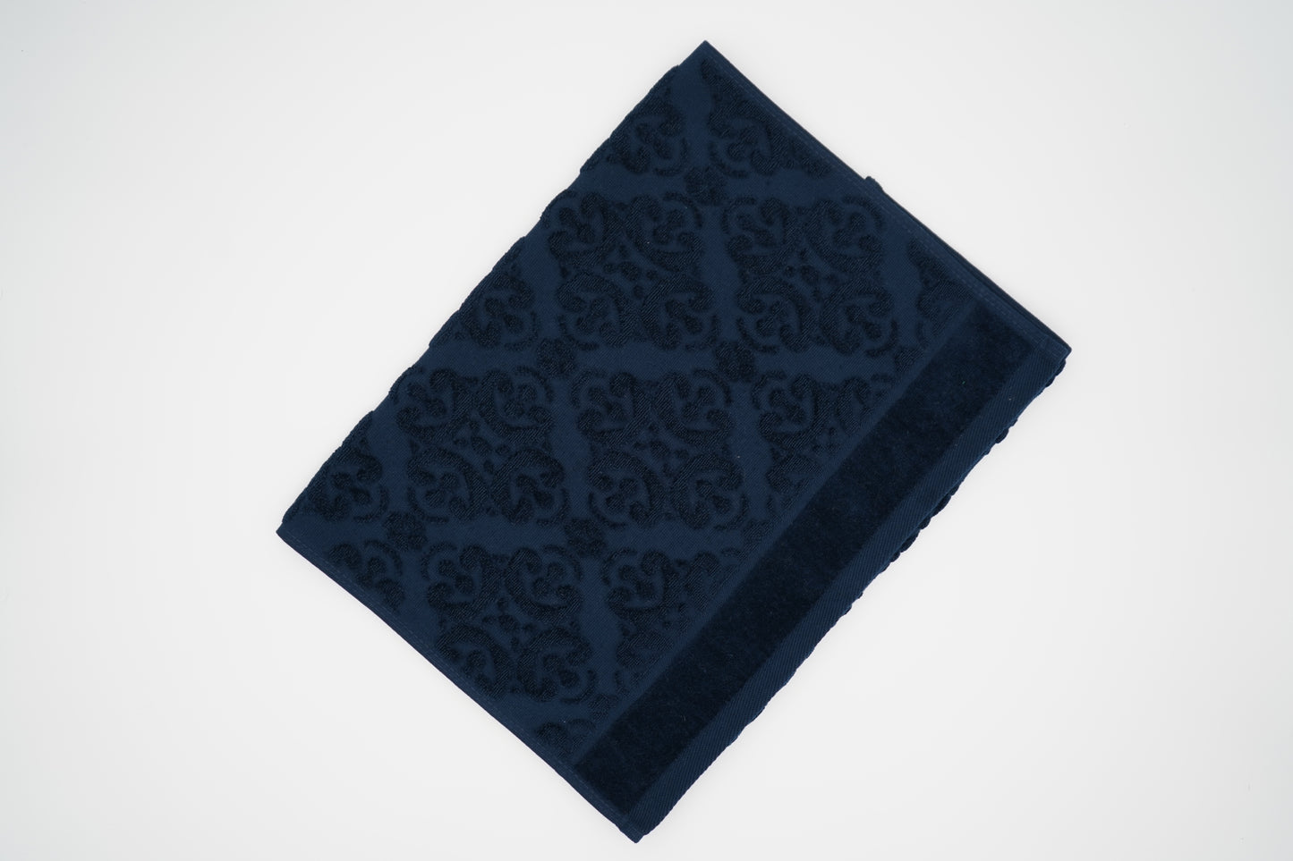 Navy Blue Damask Jacquard Towel – 70 × 140 cm