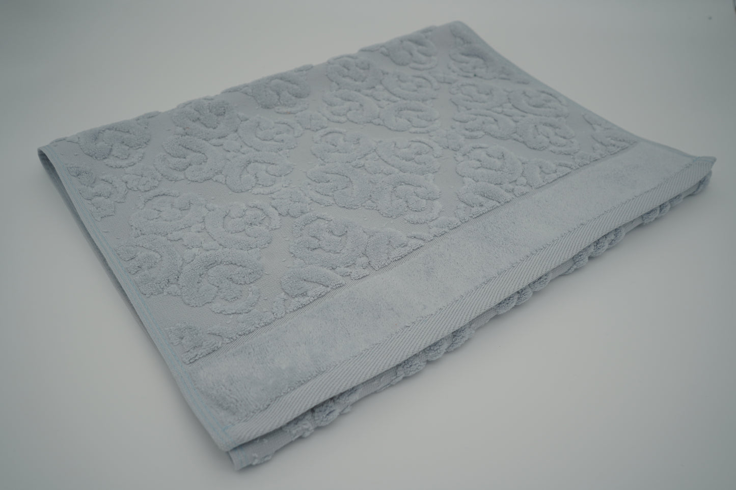 Misty Blue-Grey Damask Jacquard Towel – 70 × 140 cm