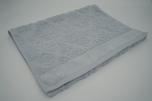 Misty Blue-Grey Damask Jacquard Towel – 70 × 140 cm