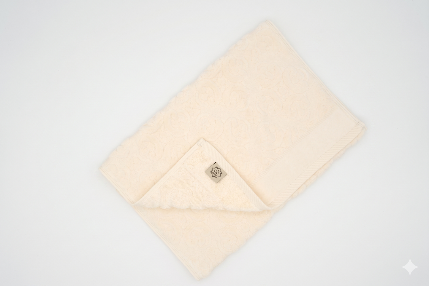 Cream Ivory Damask Jacquard Towel – 70 × 140 cm